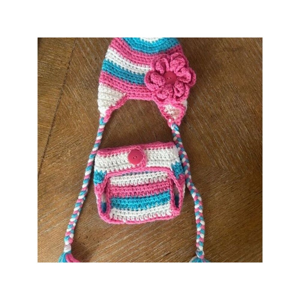 Newborn to 3 months photo prop hat and diaper cover